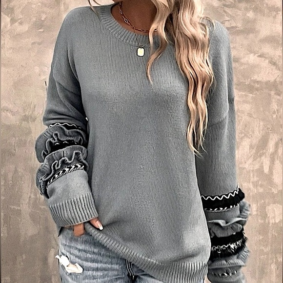 NWT, Lavishly Paris Women’s Gray Fall Frill Trim Long Sleeved Sweater - Picture 1 of 16
